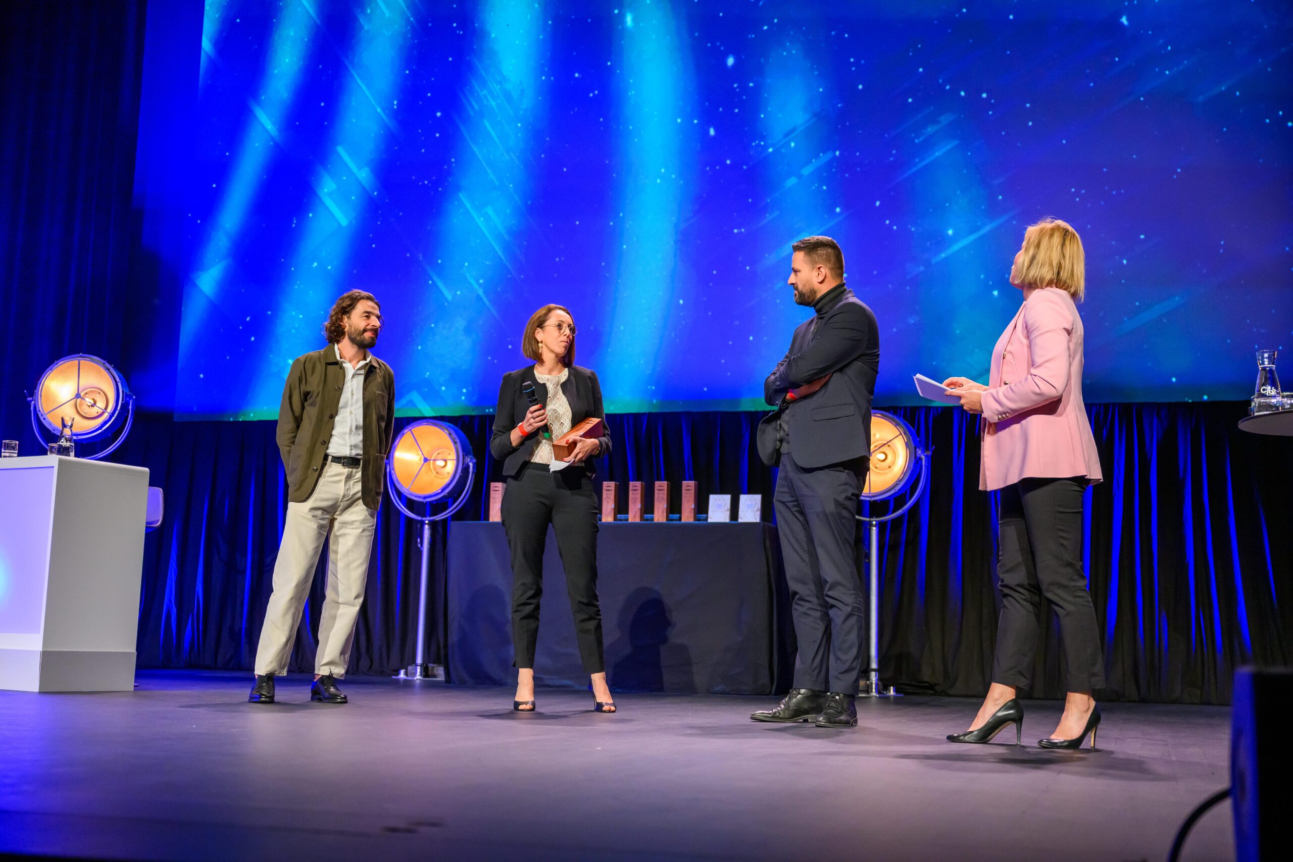 LENSMAN-STUDIO_Michael-MENIANE-6554 (1)-min